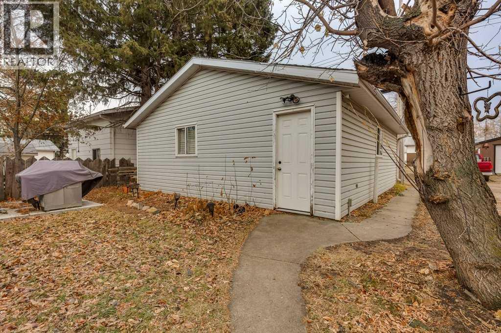 4915 44 Street, Innisfail, Alberta  T4G 1M7 - Photo 40 - A2271713