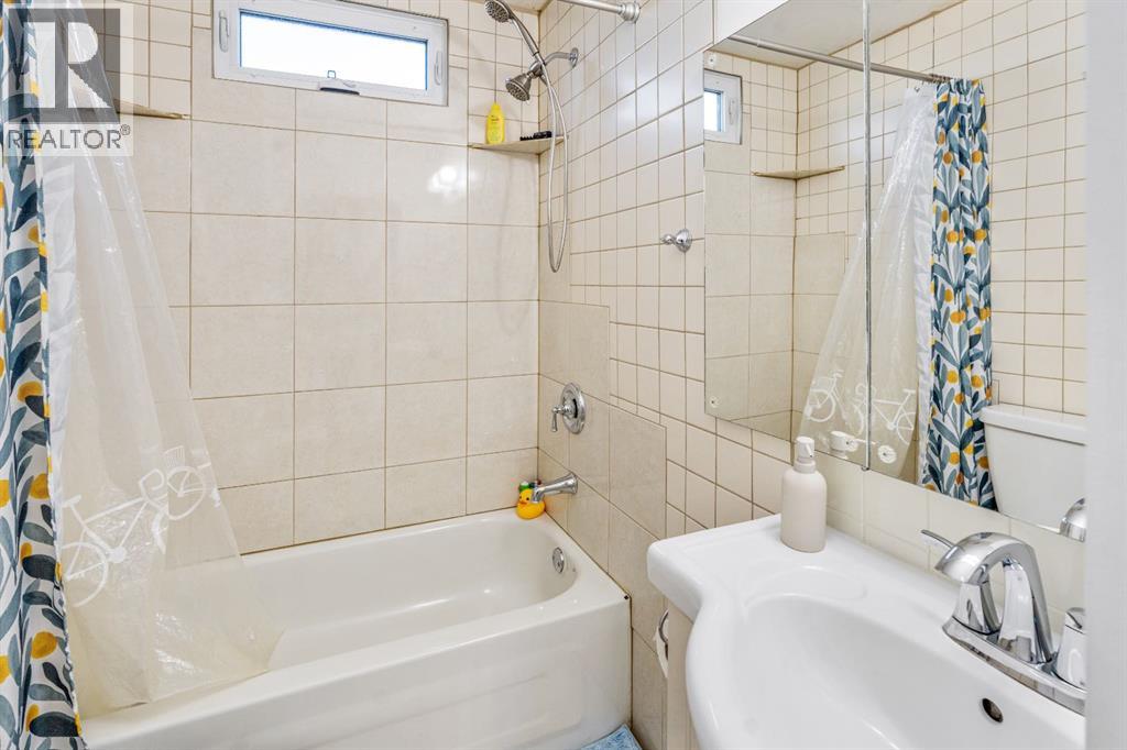 938 7a Street S, Lethbridge, Alberta  T1J 2J2 - Photo 15 - A2285686