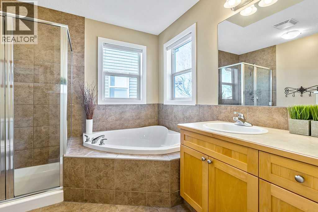 718 Hamptons Bay Se, High River, Alberta  T1V 0A9 - Photo 19 - A2283880