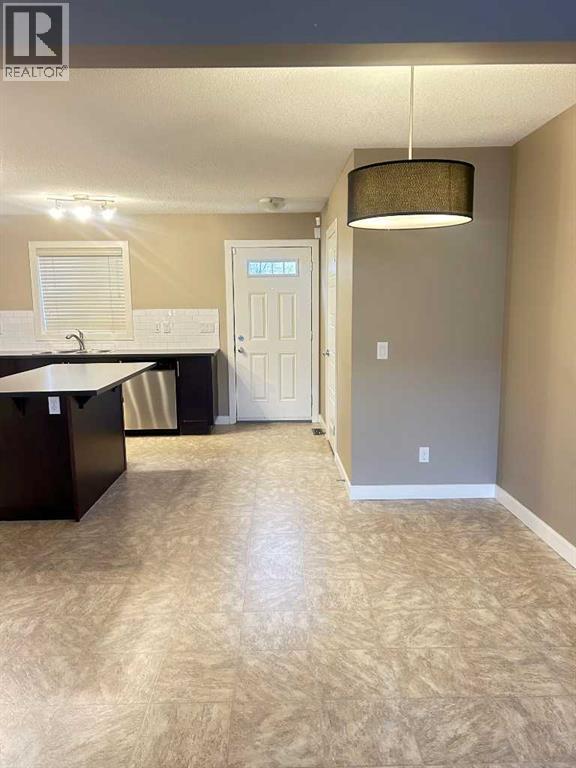 136 Pantego Lane Nw, Calgary, Alberta  T3J 0T1 - Photo 12 - A2285537