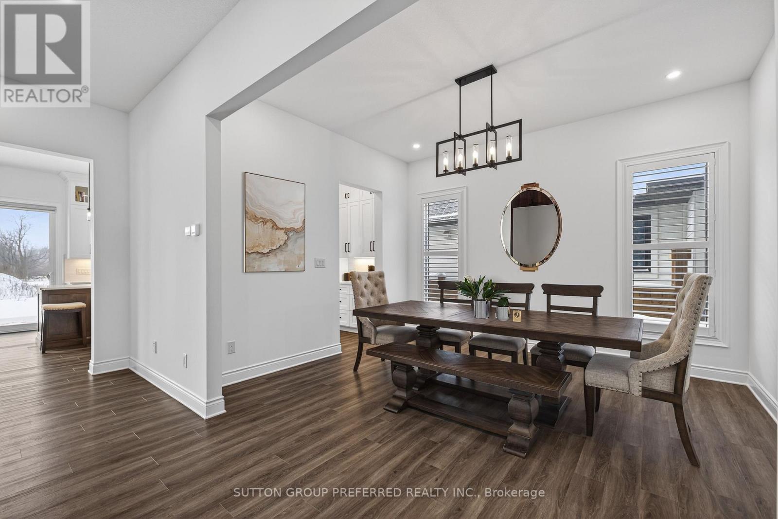 105 Harvest Lane, Thames Centre, Ontario  N0L 1G2 - Photo 12 - X12781792