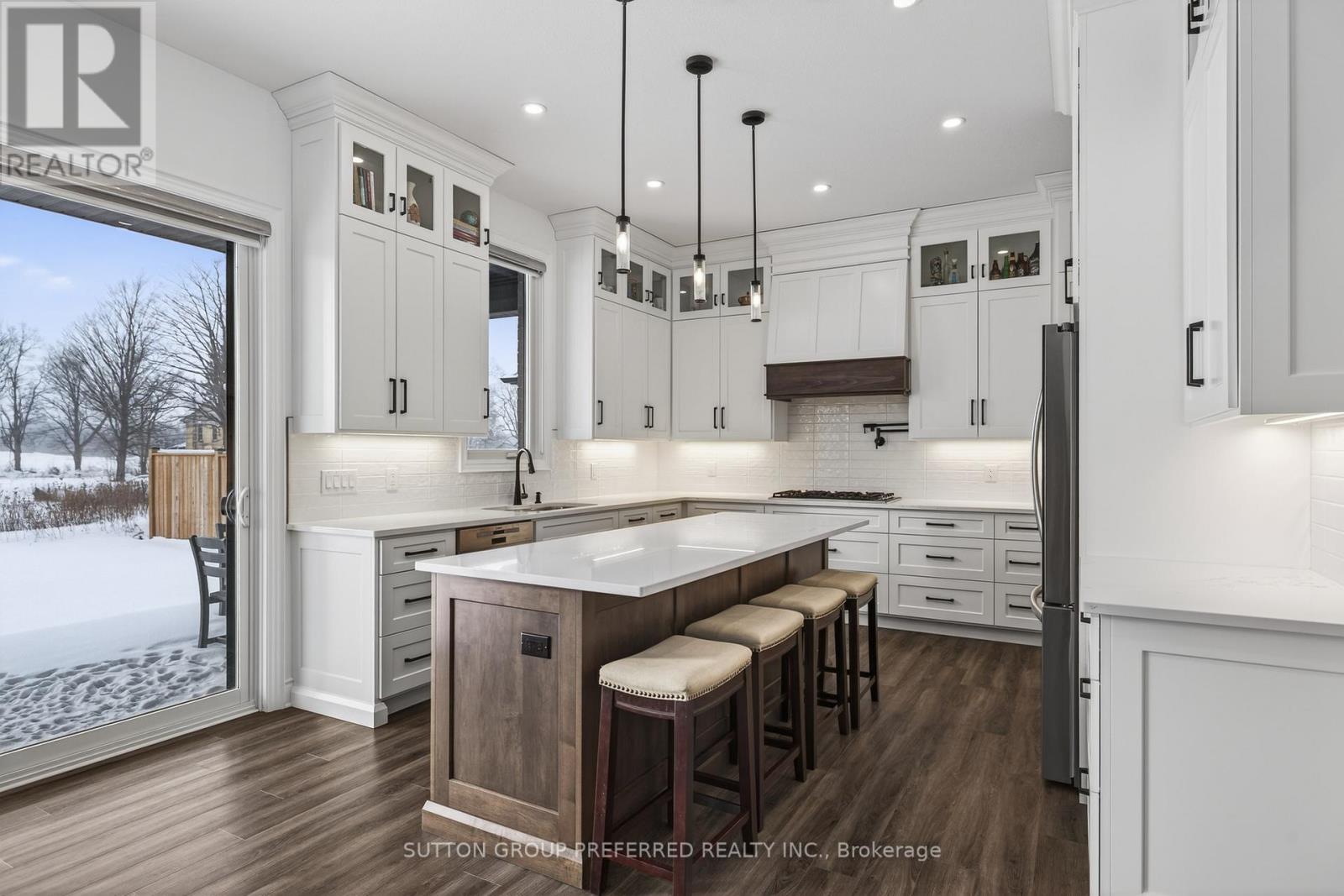 105 Harvest Lane, Thames Centre, Ontario  N0L 1G2 - Photo 18 - X12781792