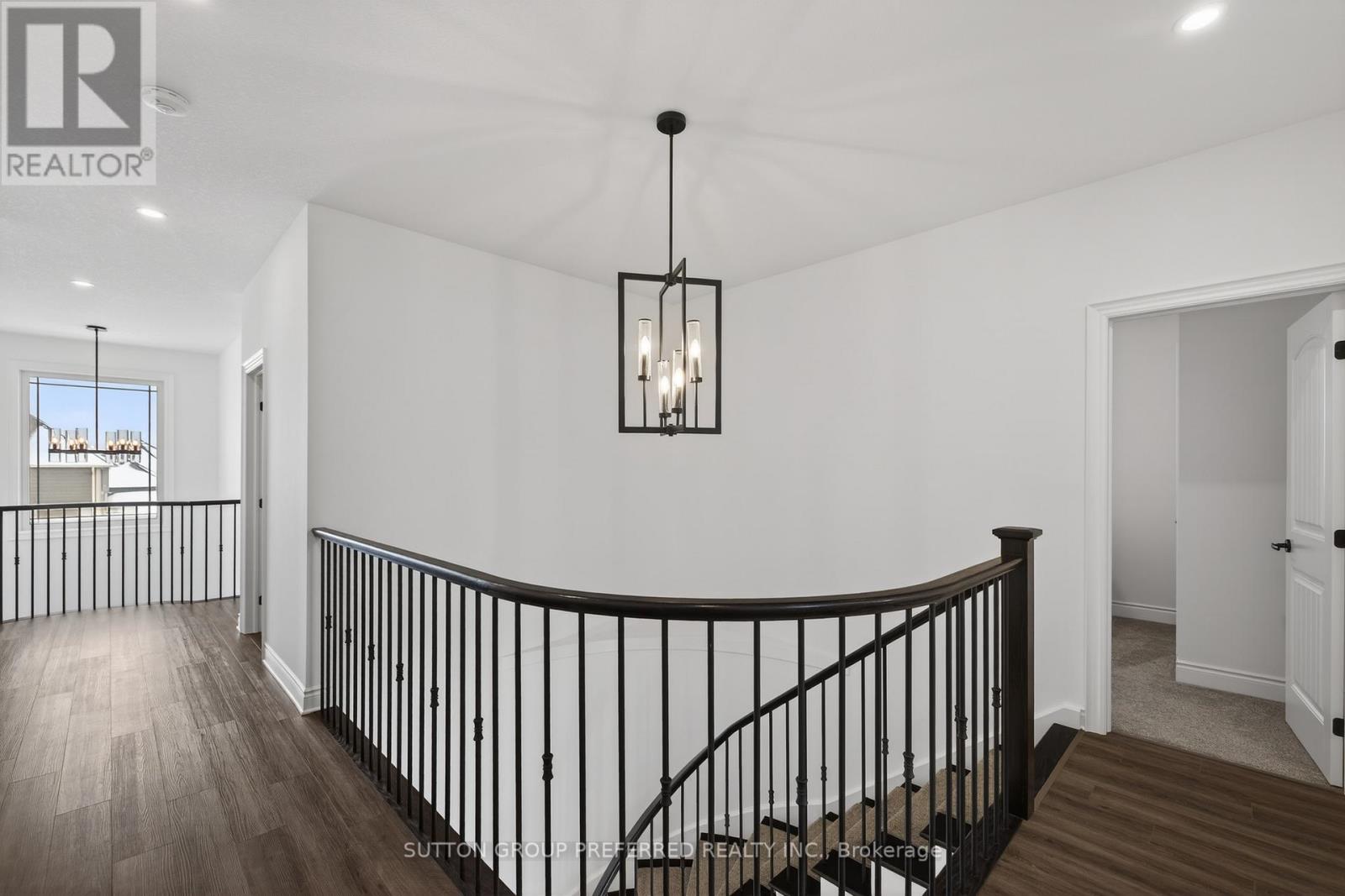 105 Harvest Lane, Thames Centre, Ontario  N0L 1G2 - Photo 24 - X12781792