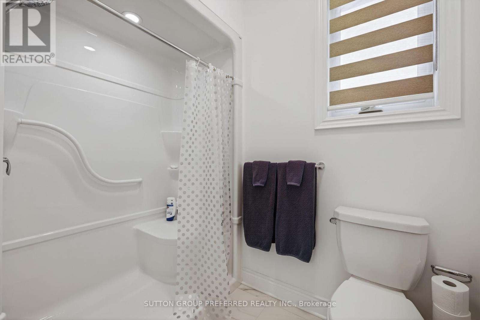 105 Harvest Lane, Thames Centre, Ontario  N0L 1G2 - Photo 29 - X12781792