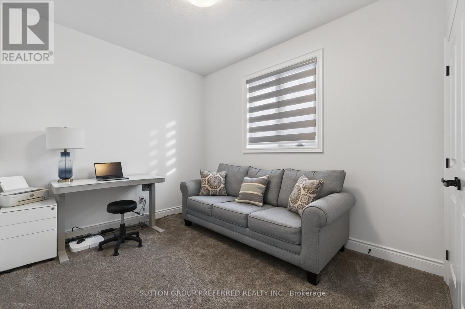 105 Harvest Lane, Thames Centre, Ontario  N0L 1G2 - Photo 37 - X12781792