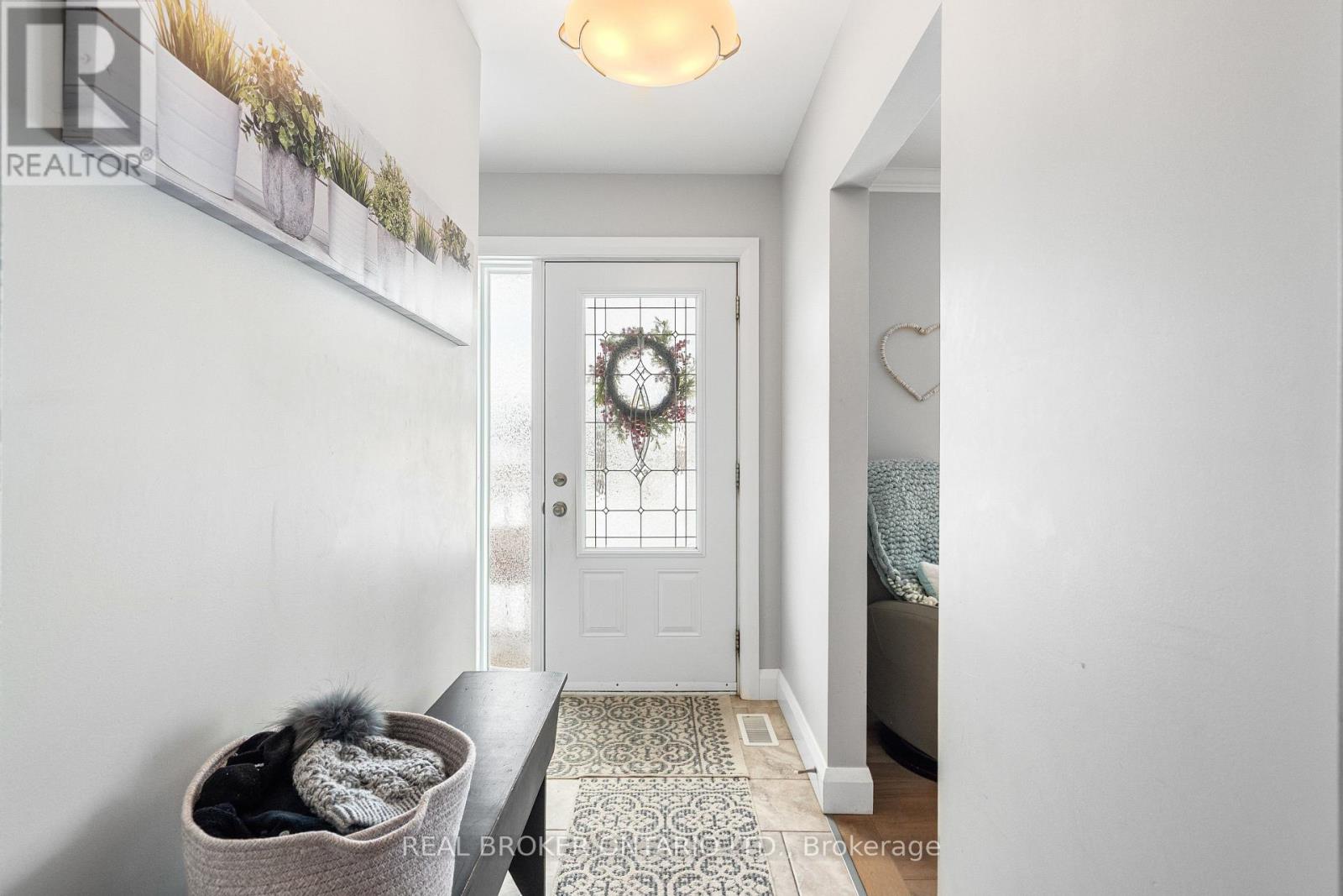 12 Florence Street, Smiths Falls, Ontario  K7A 4A3 - Photo 8 - X12781810