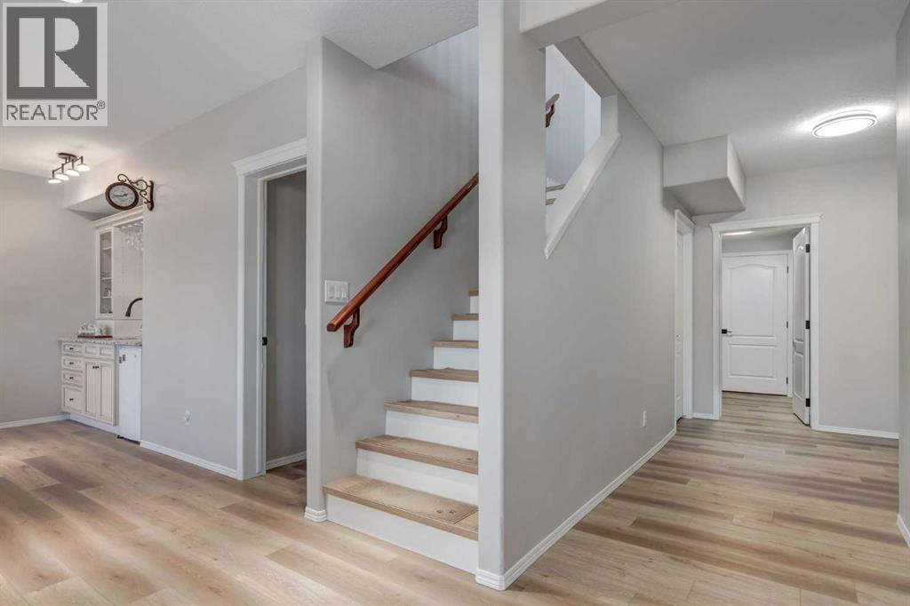 79 Discovery Ridge Park Sw, Calgary, Alberta  T3H 5G4 - Photo 24 - A2282480