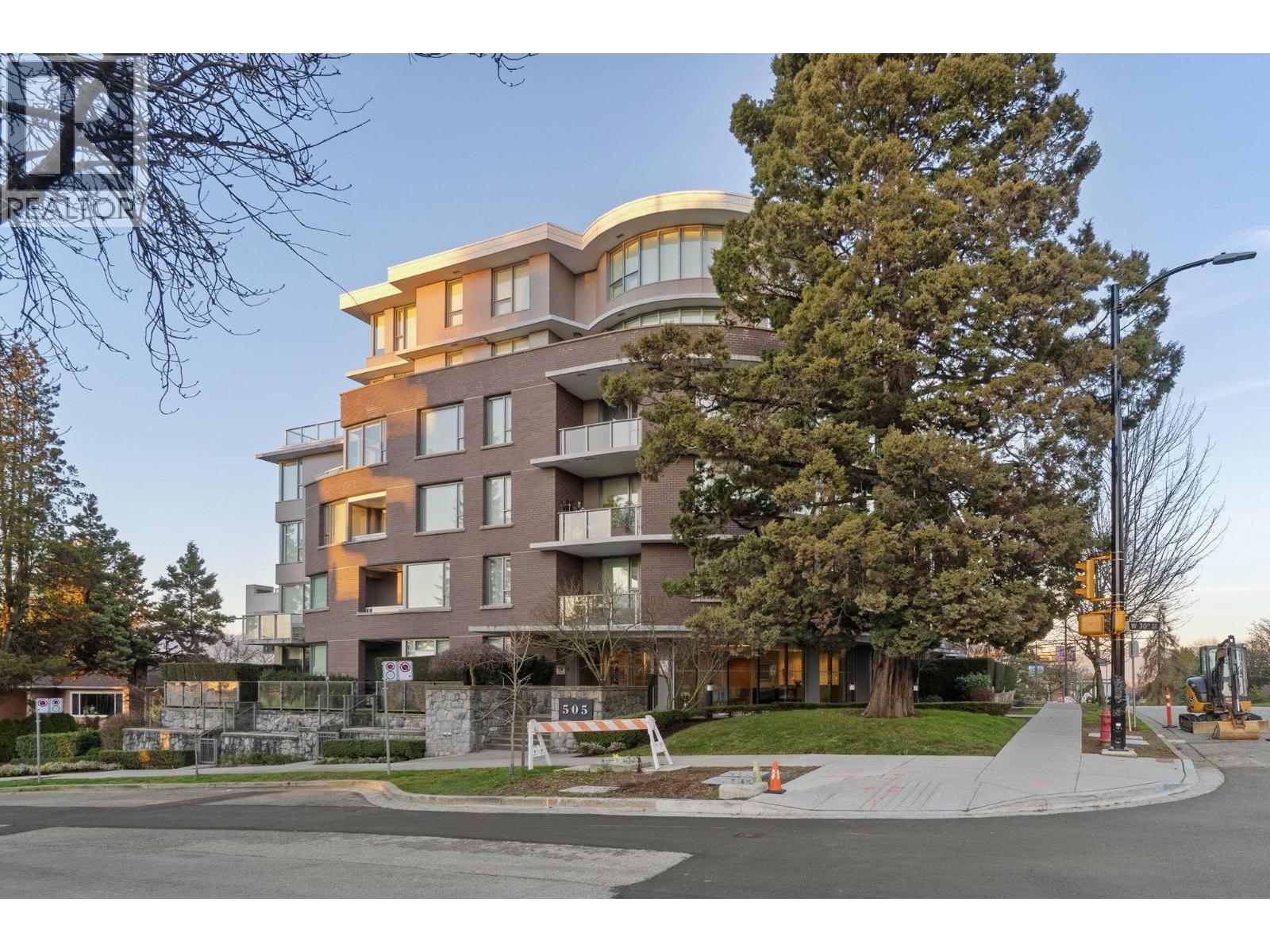 306 505 W 30th Avenue, Vancouver, British Columbia  V5Z 0G4 - Photo 1 - R3089226