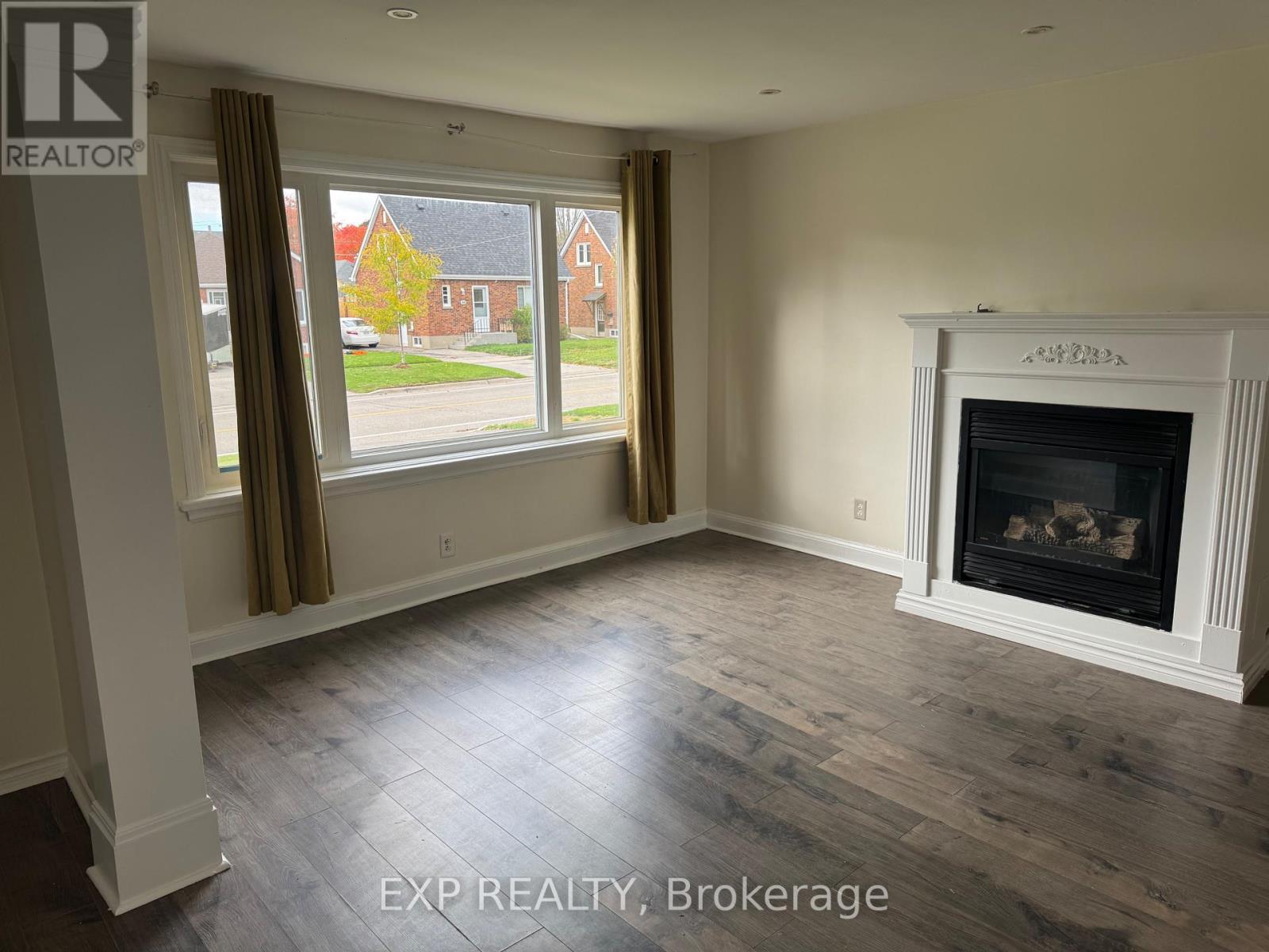 Upper - 97 Central Park Boulevard N, Oshawa, Ontario  L1G 5Y4 - Photo 5 - E12781802