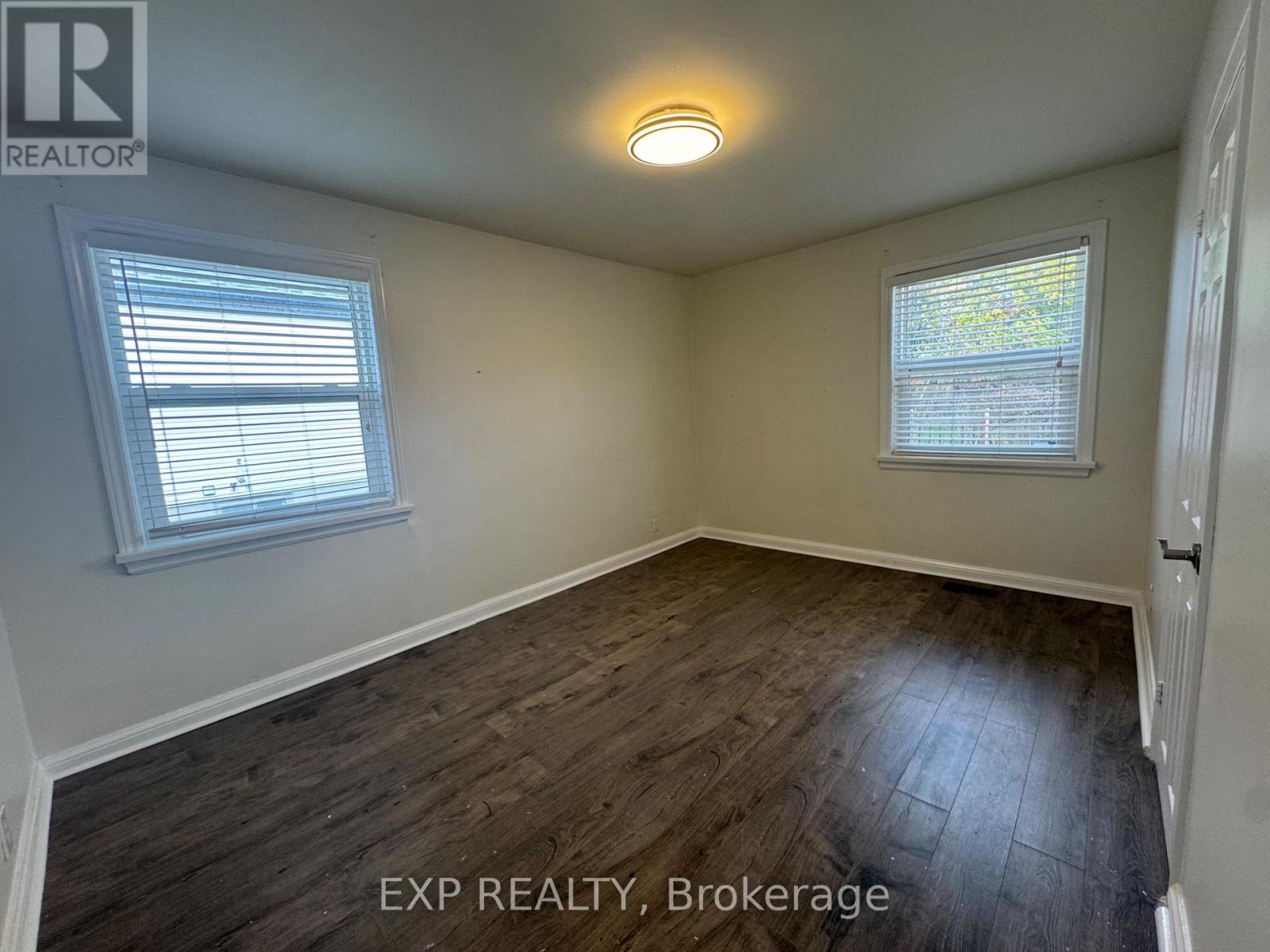 Upper - 97 Central Park Boulevard N, Oshawa, Ontario  L1G 5Y4 - Photo 7 - E12781802