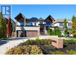 3425 LAKESHORE ROAD W, Oakville, Ontario