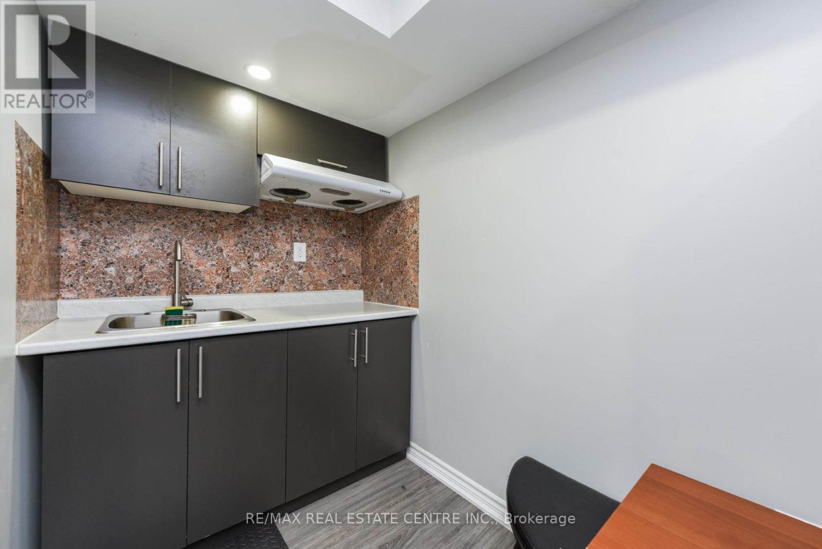 658 Best Road, Milton, Ontario  L9T 8M2 - Photo 31 - W12781788