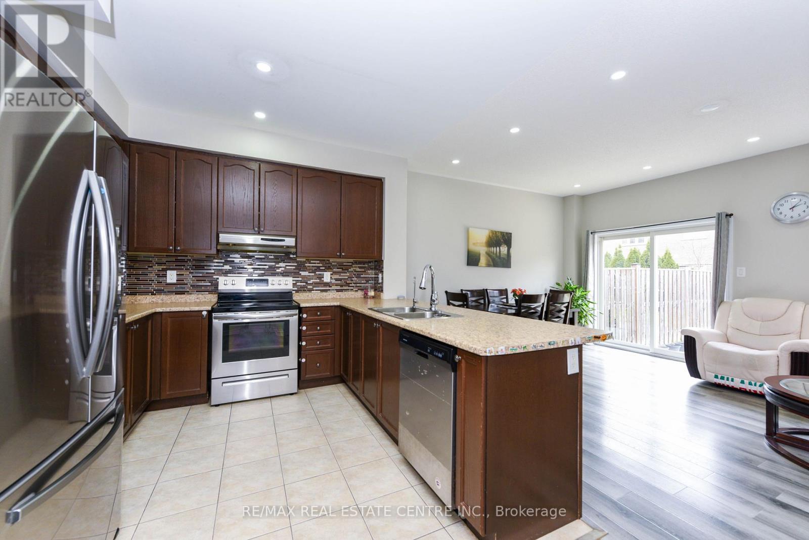 658 Best Road, Milton, Ontario  L9T 8M2 - Photo 7 - W12781788