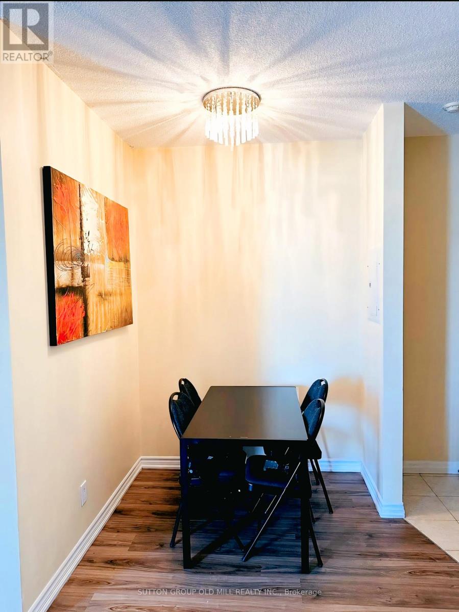 1508 - 225 Webb Drive, Mississauga, Ontario  L5B 4P2 - Photo 4 - W12781806