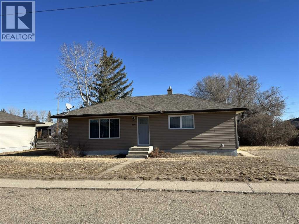 501 Main Street, Burdett, Alberta  T0K 0J0 - Photo 1 - A2285860