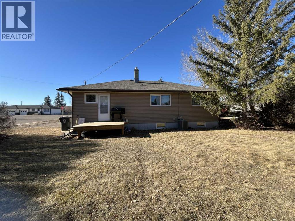 501 Main Street, Burdett, Alberta  T0K 0J0 - Photo 22 - A2285860
