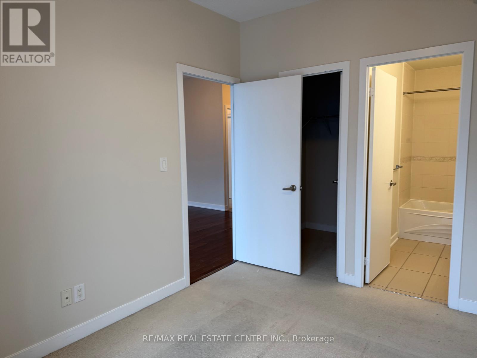 3904 - 4070 Confederation Parkway, Mississauga (City Centre), Ontario  L5B 0E9 - Photo 19 - W12599190