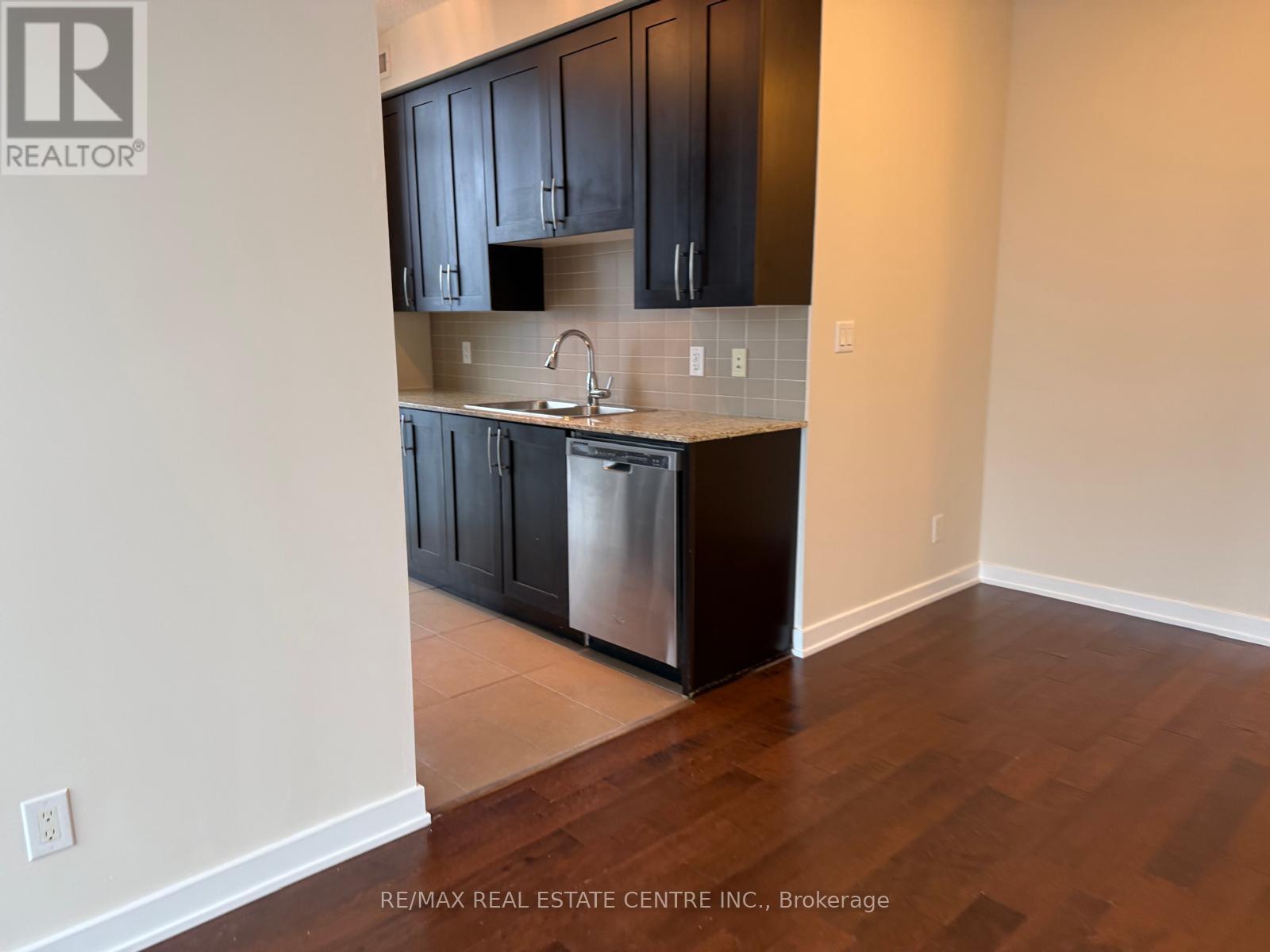 3904 - 4070 Confederation Parkway, Mississauga (City Centre), Ontario  L5B 0E9 - Photo 24 - W12599190