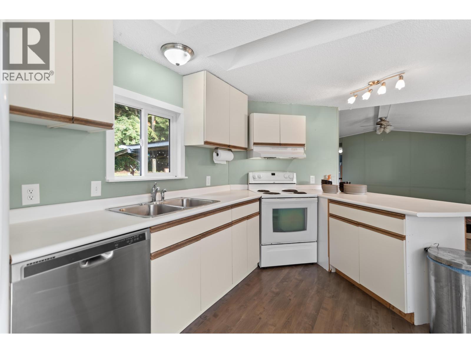 1106 A & B Gladwin Trail Road, Roberts Creek, British Columbia  V0N 2W4 - Photo 36 - R3089300