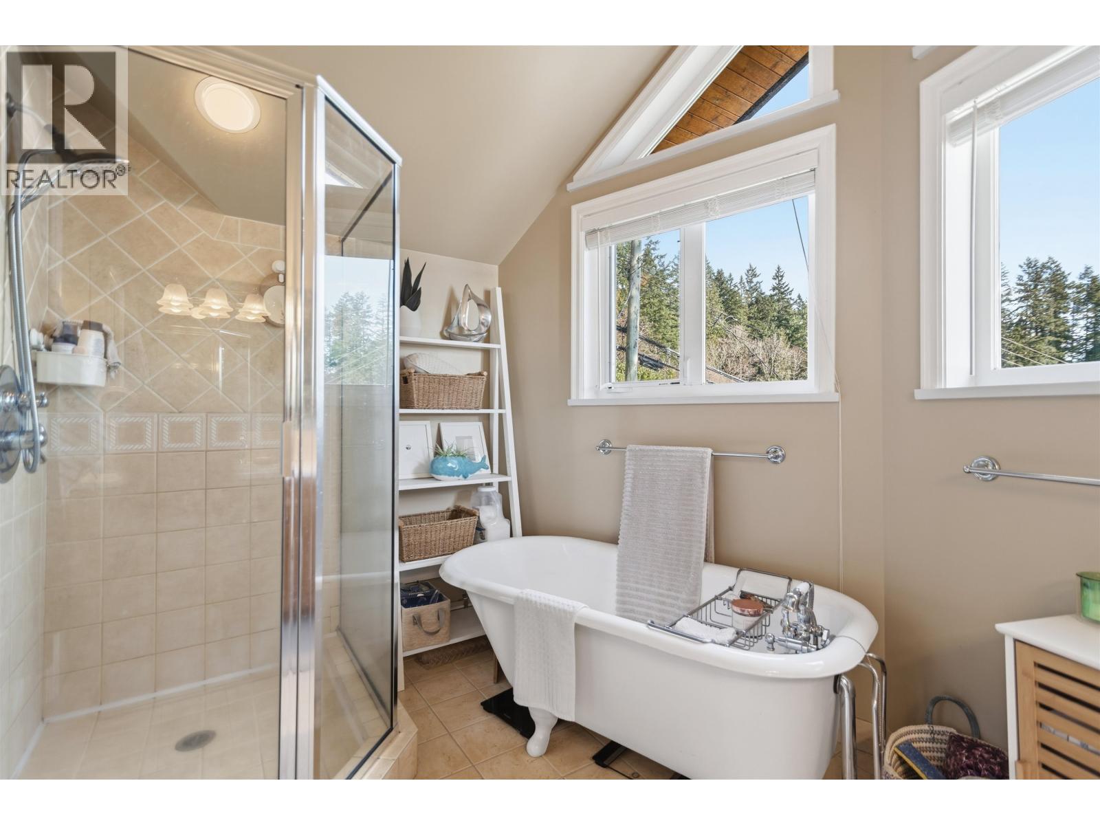 481 Central Avenue, Gibsons, British Columbia  V0N 1V1 - Photo 22 - R3089302