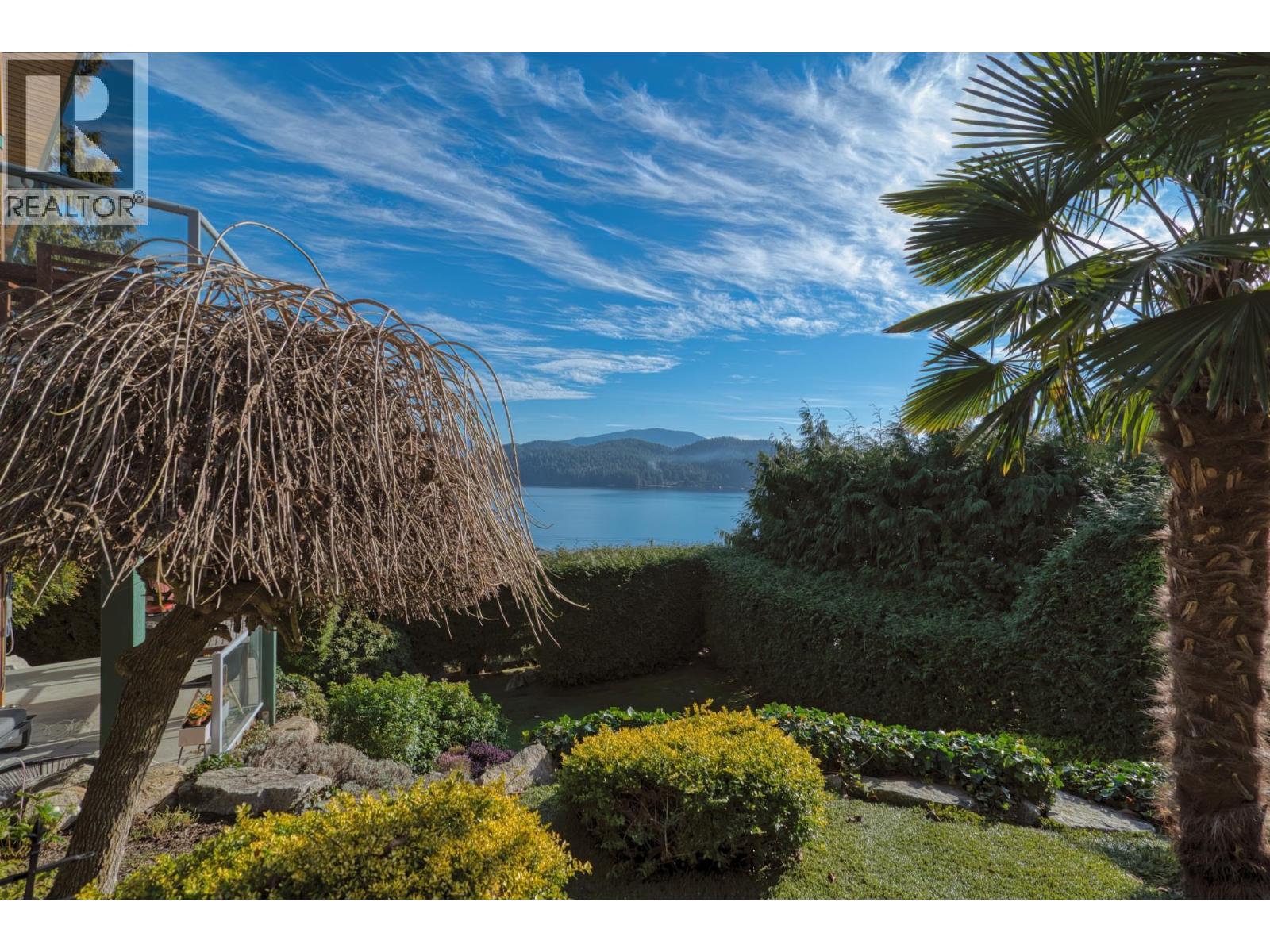 481 Central Avenue, Gibsons, British Columbia  V0N 1V1 - Photo 38 - R3089302