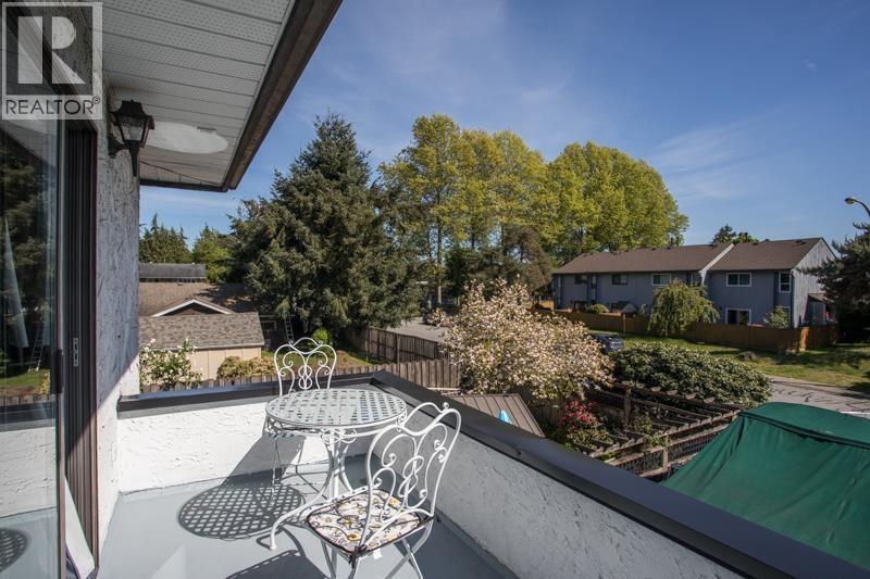 18985 119b Avenue, Pitt Meadows, British Columbia  V3Y 1X4 - Photo 24 - R3089306