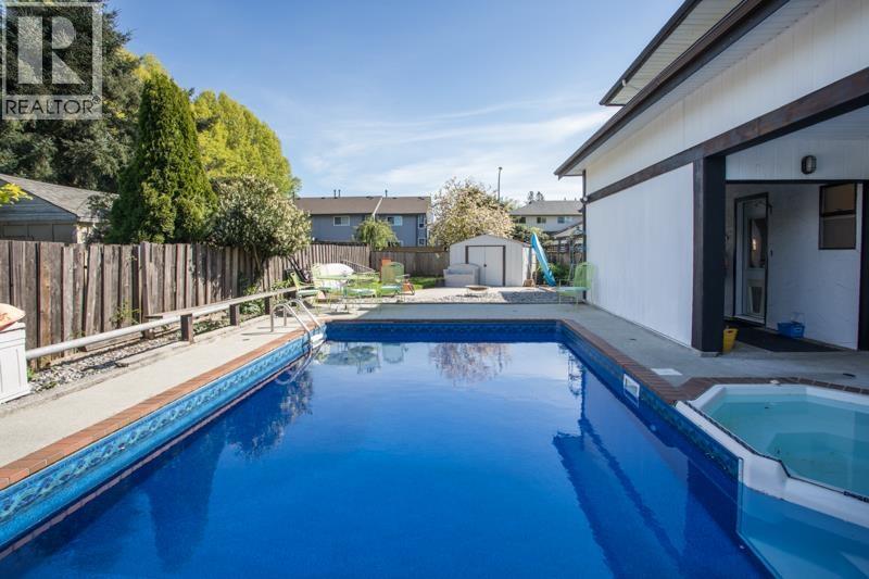 18985 119b Avenue, Pitt Meadows, British Columbia  V3Y 1X4 - Photo 34 - R3089306