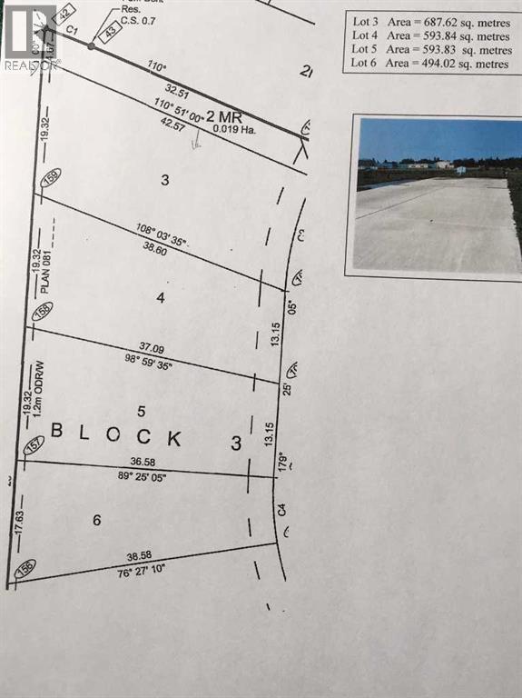 3 Cherry Lane Se, Three Hills, Alberta  T0M 2A0 - Photo 2 - A2270653