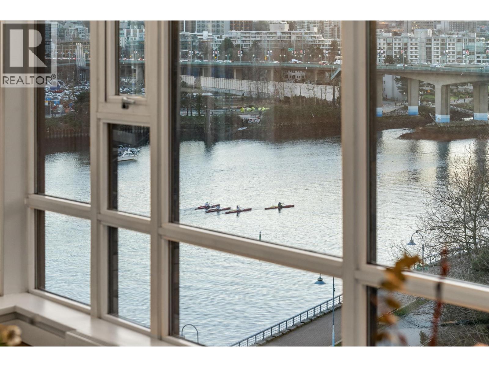 903 8 Smithe Mews, Vancouver, British Columbia  V6B 0A5 - Photo 10 - R3089241