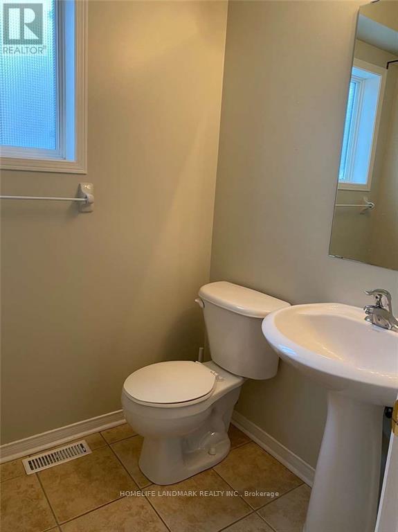 97 Gail Parks Crescent, Newmarket, Ontario  L3X 3C1 - Photo 15 - N12781818