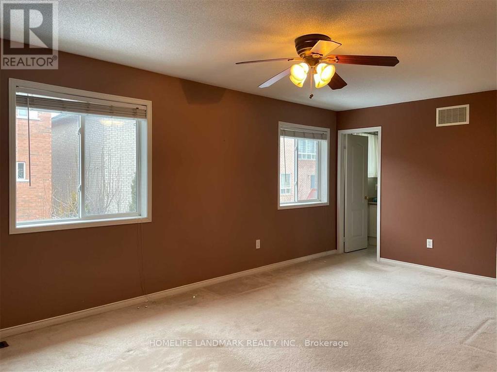 97 Gail Parks Crescent, Newmarket, Ontario  L3X 3C1 - Photo 9 - N12781818