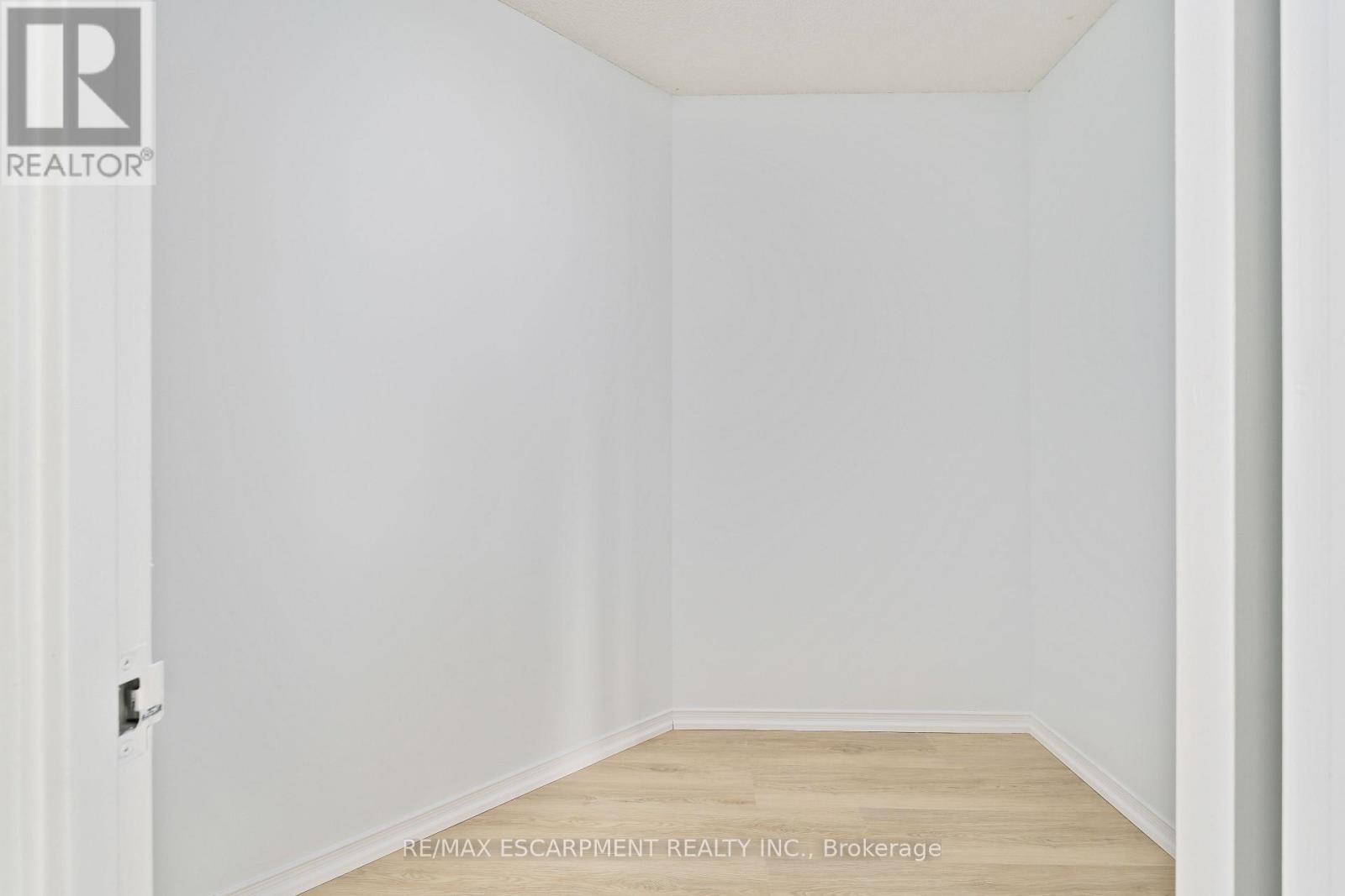 209 - 2155 Burnhamthorpe Road W, Mississauga, Ontario  L5L 5P4 - Photo 24 - W12781816