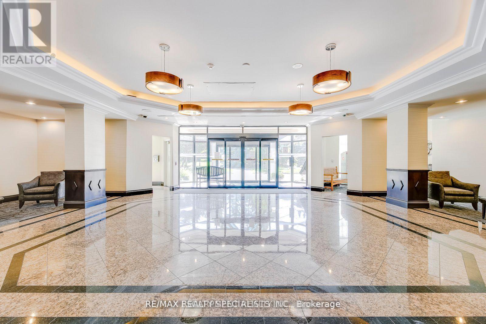 209 - 2155 Burnhamthorpe Road W, Mississauga, Ontario  L5L 5P4 - Photo 4 - W12781816