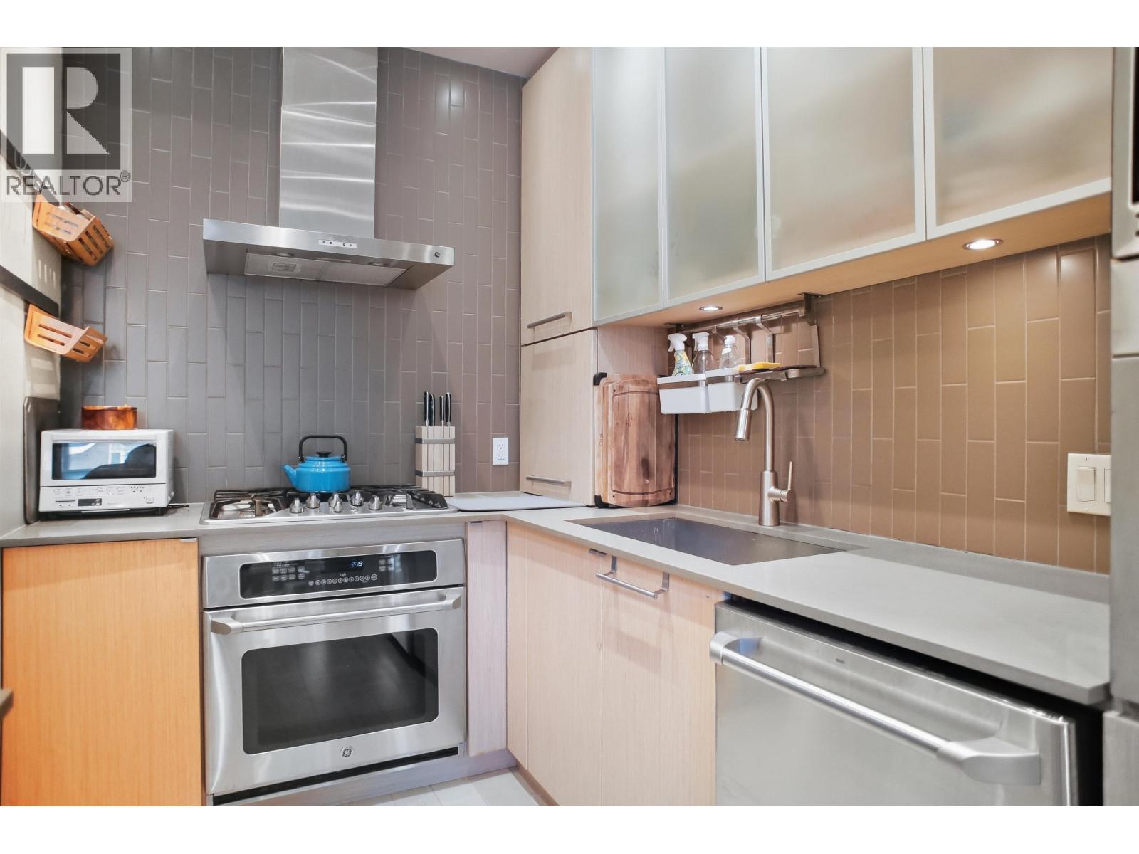 104 260 Salter Street, New Westminster, British Columbia  V3M 0J4 - Photo 7 - R3089004