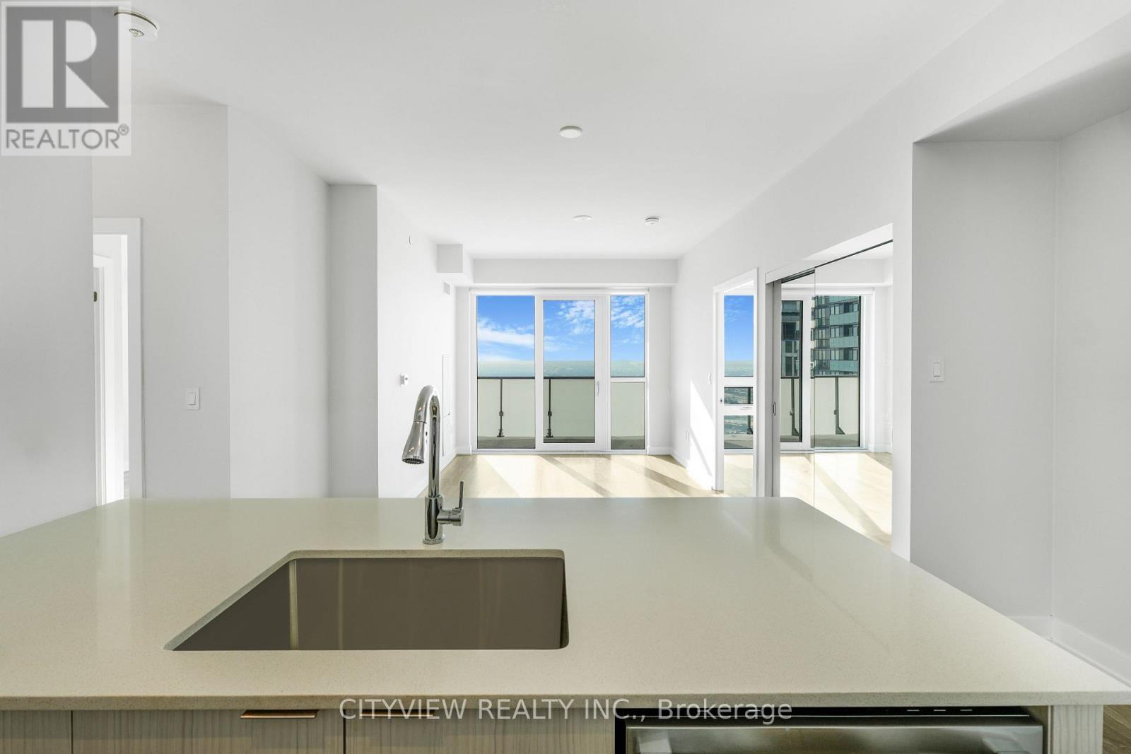 3507 - 430 Square One Drive, Mississauga, Ontario  L5B 0L6 - Photo 5 - W12781822