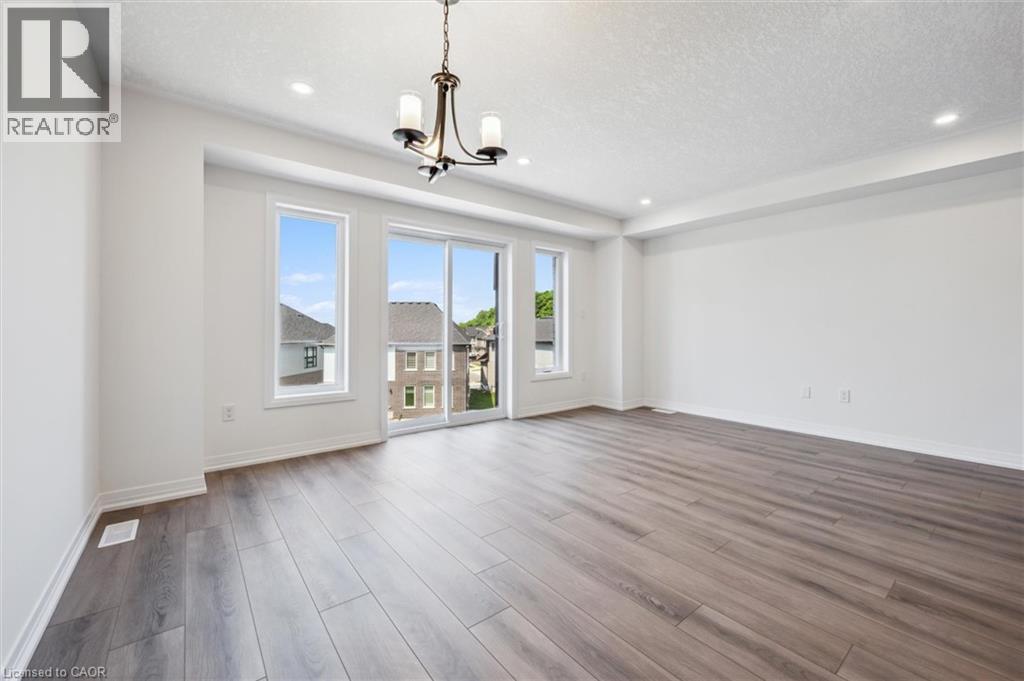 23 Benninger Drive, Kitchener, Ontario  N2E 0K4 - Photo 7 - 40798031