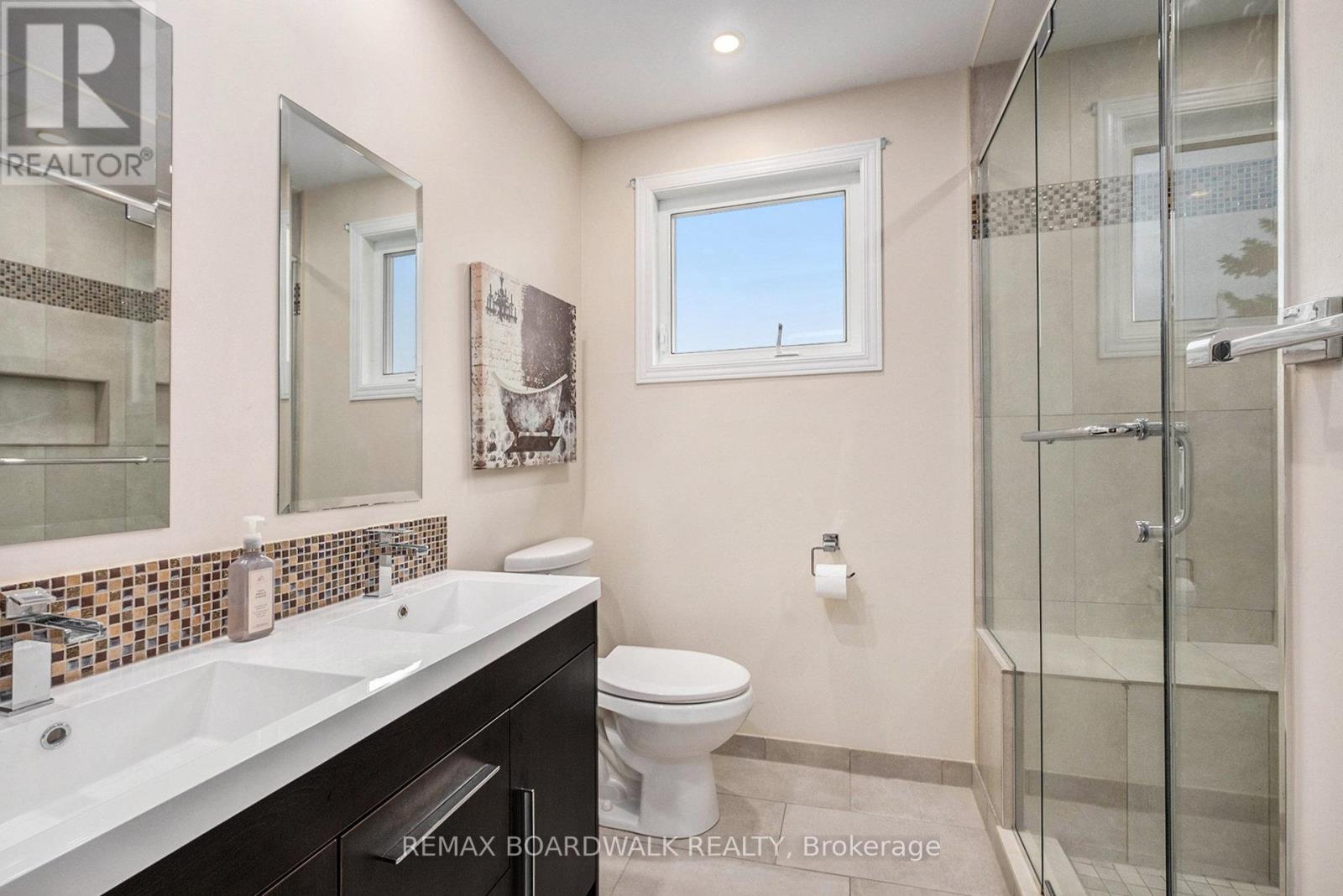 1315 Prestone Drive, Ottawa, Ontario  K1E 2Z2 - Photo 15 - X12781832