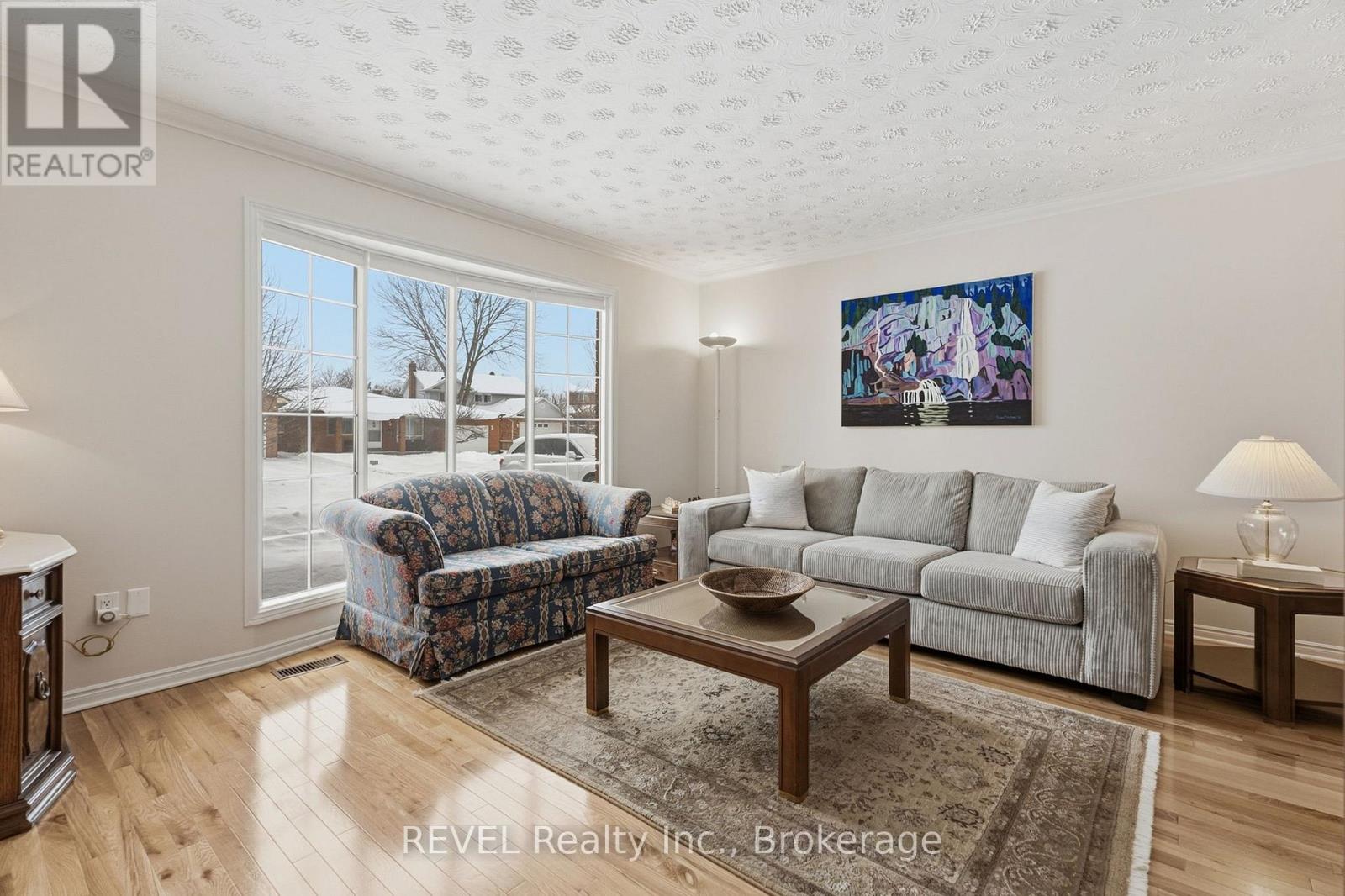 7362 Nathan Crescent, Niagara Falls, Ontario  L2G 7R6 - Photo 8 - X12781856