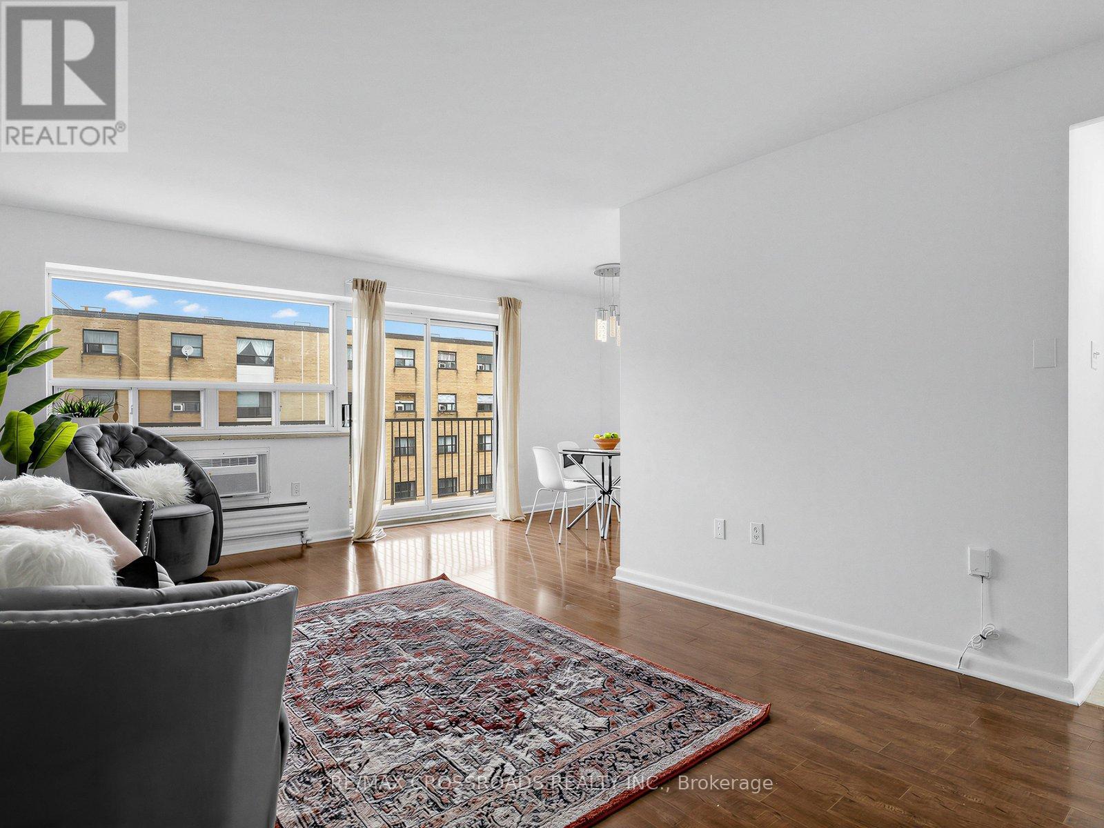 407 - 8 Kingsbridge Court, Toronto, Ontario  M2R 1L5 - Photo 4 - C12781836