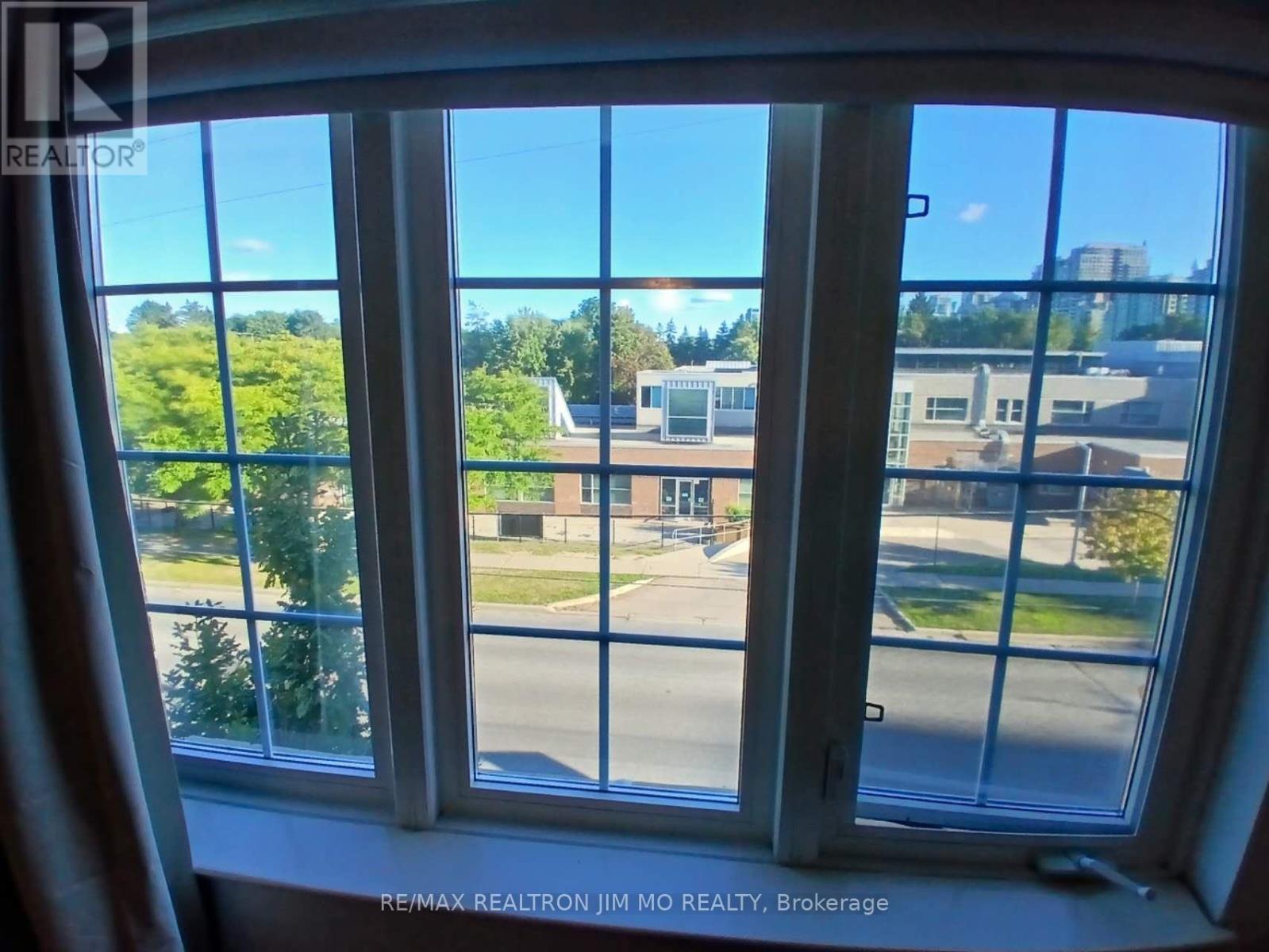 47, Master Bedroom - 312 Grandview Way, Toronto, Ontario  M2N 6V3 - Photo 16 - C12781838