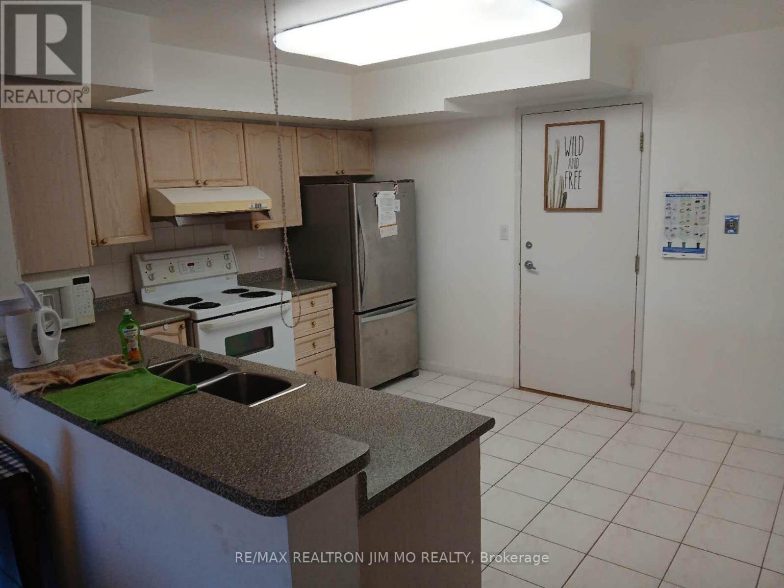 47, Master Bedroom - 312 Grandview Way, Toronto, Ontario  M2N 6V3 - Photo 4 - C12781838