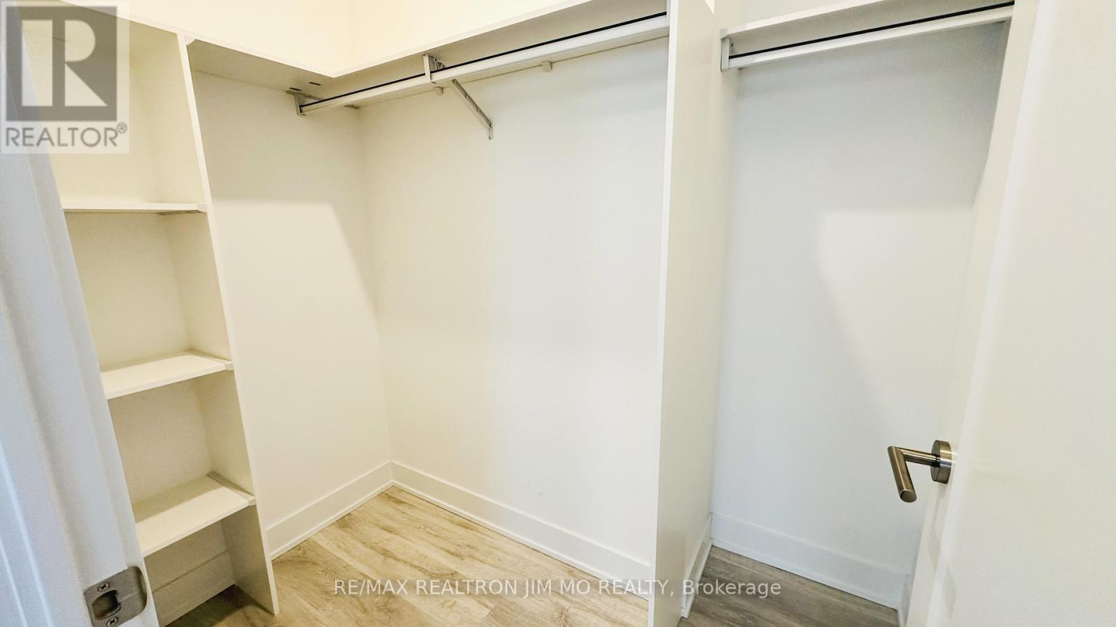 417 - 585 Bloor Street E, Toronto, Ontario  M4W 0B3 - Photo 11 - C12781842