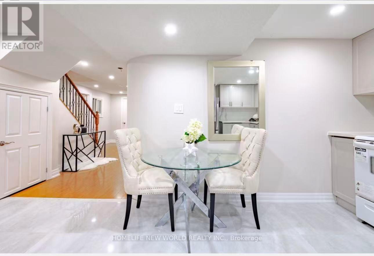 28 Marydale Avenue, Markham, Ontario  L3S 3N4 - Photo 3 - N12781854