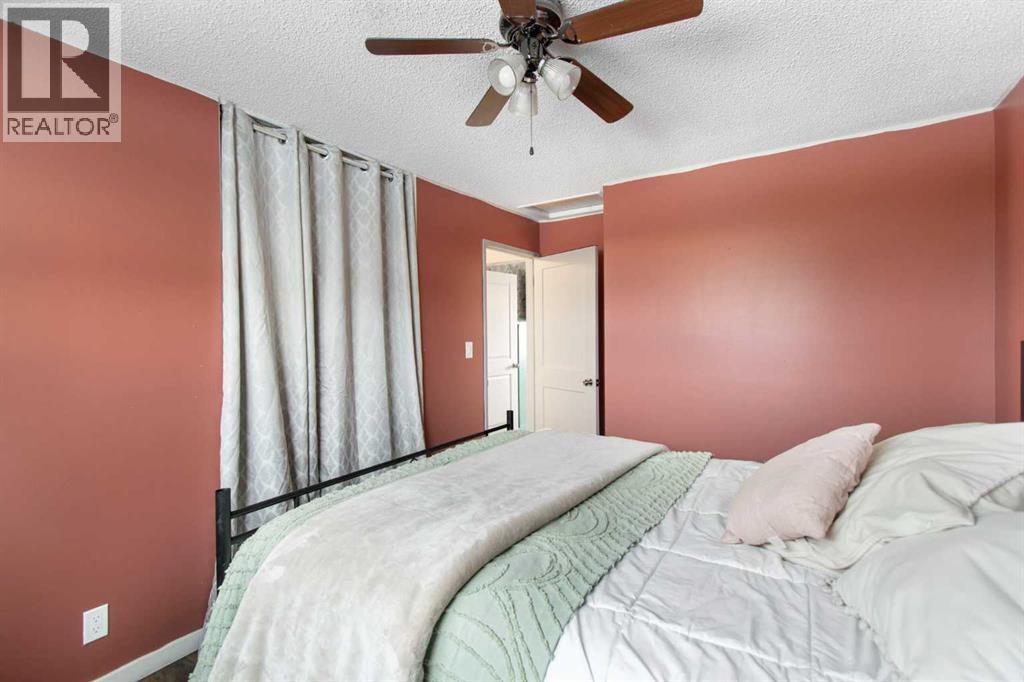 295059 Range Road 270, Rural Kneehill County, Alberta  T0M 0A0 - Photo 16 - A2285237