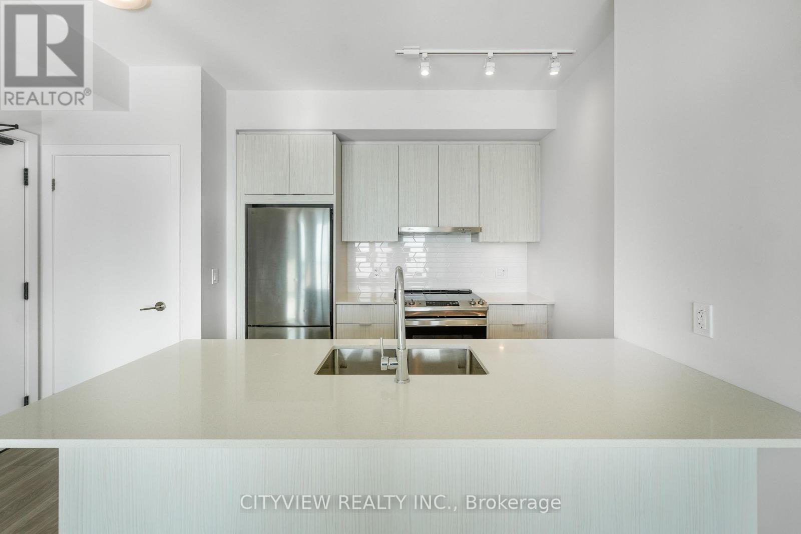 3507 - 430 Square One Drive, Mississauga, Ontario  L5B 0L6 - Photo 11 - W12781846