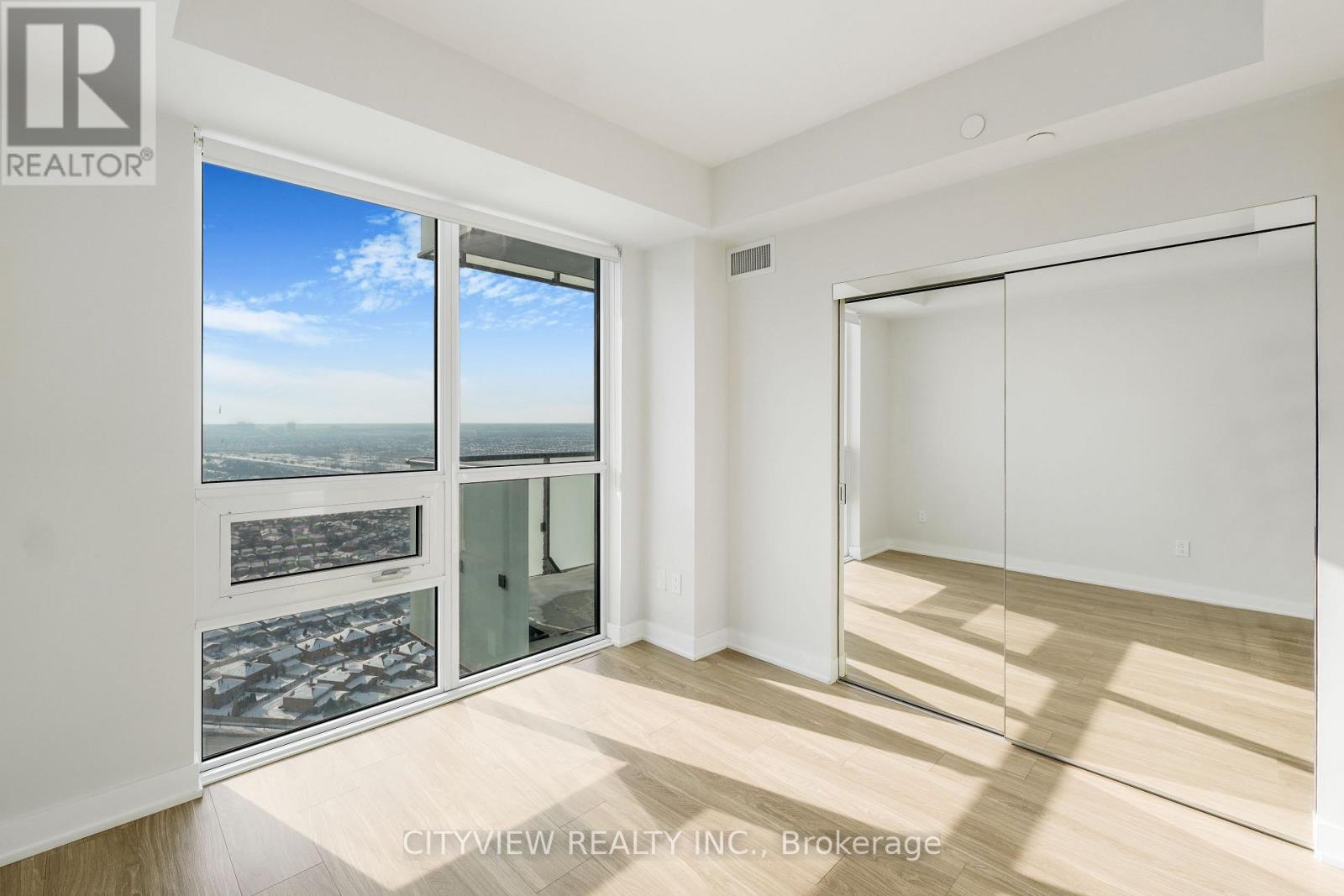 3507 - 430 Square One Drive, Mississauga, Ontario  L5B 0L6 - Photo 20 - W12781846