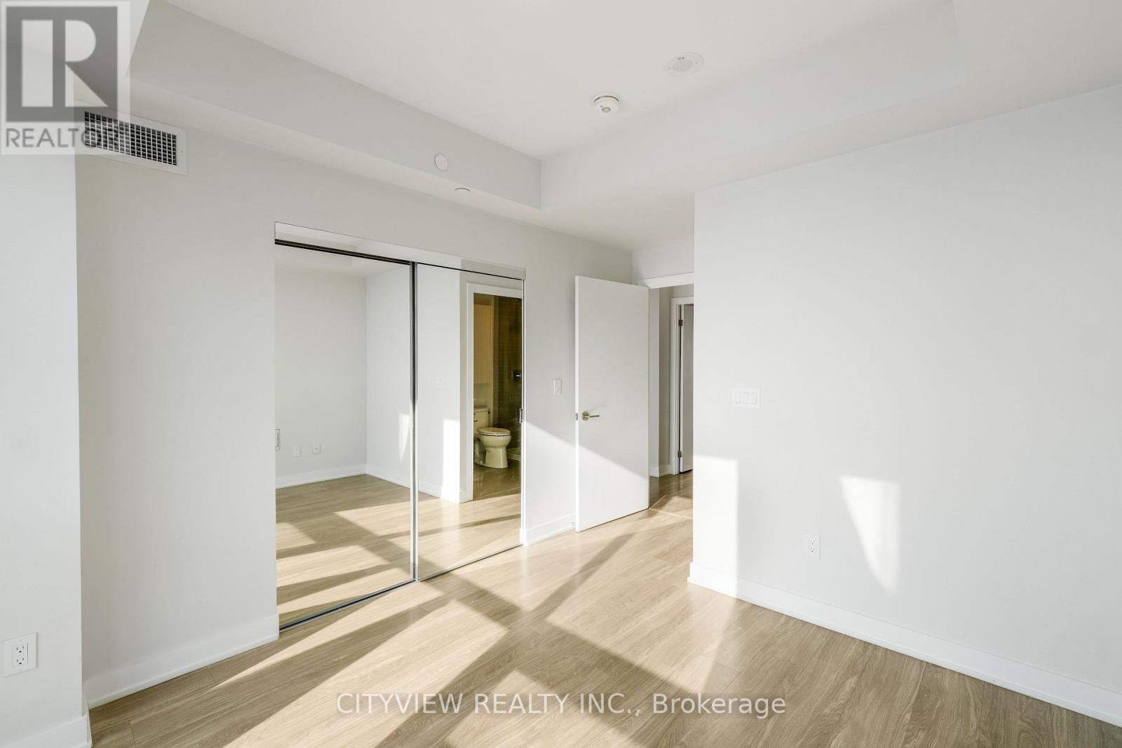 3507 - 430 Square One Drive, Mississauga, Ontario  L5B 0L6 - Photo 21 - W12781846