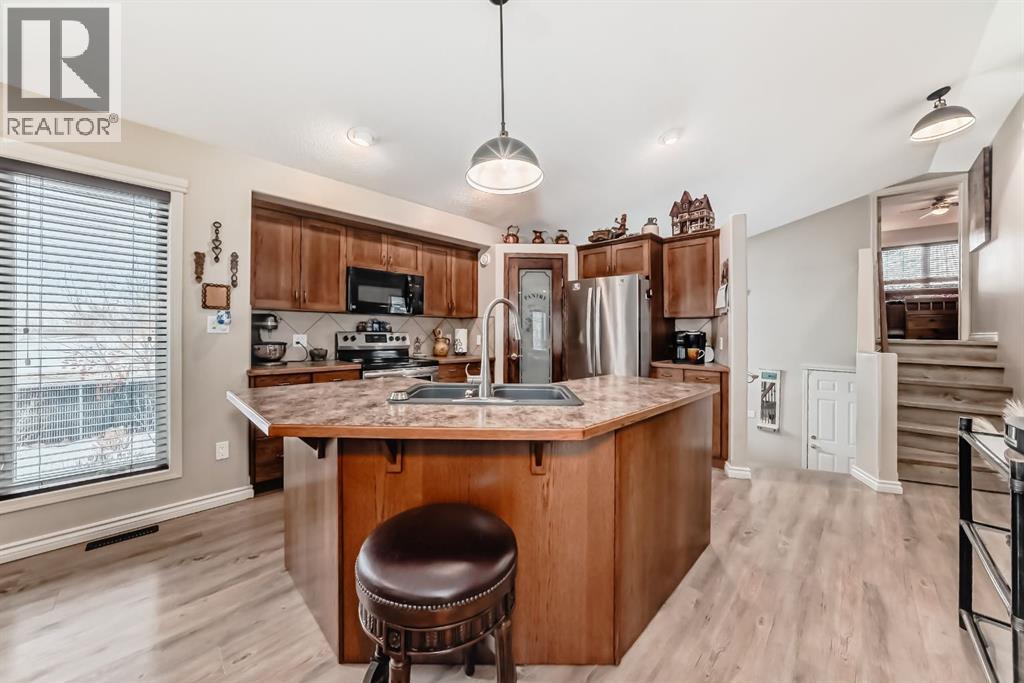 5559 52 Avenueclose, Innisfail, Alberta  T4G 0A1 - Photo 6 - A2284022