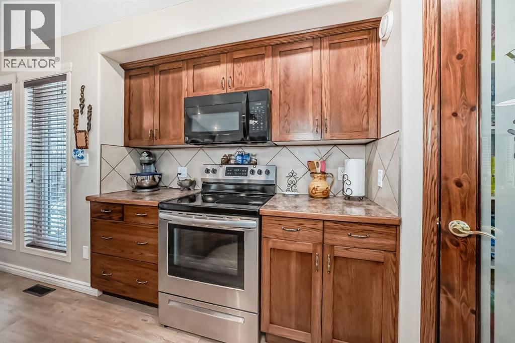 5559 52 Avenueclose, Innisfail, Alberta  T4G 0A1 - Photo 9 - A2284022