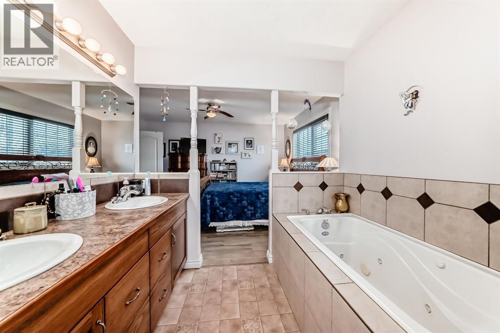 5559 52 Avenueclose, Innisfail, Alberta  T4G 0A1 - Photo 25 - A2284022